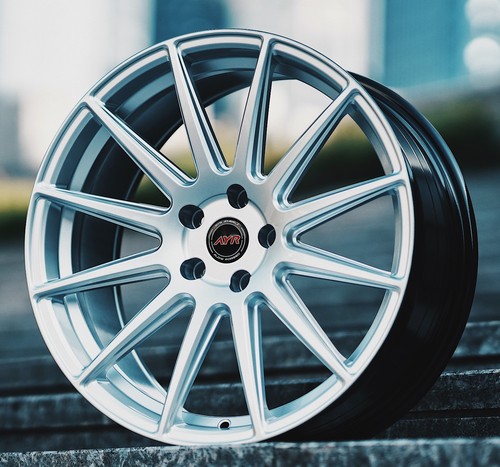 Silver alloy wheels - 18",
